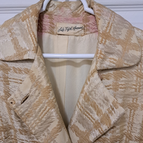 Adorable vintage Saks 5th Avenue coat - Picture 4 of 7